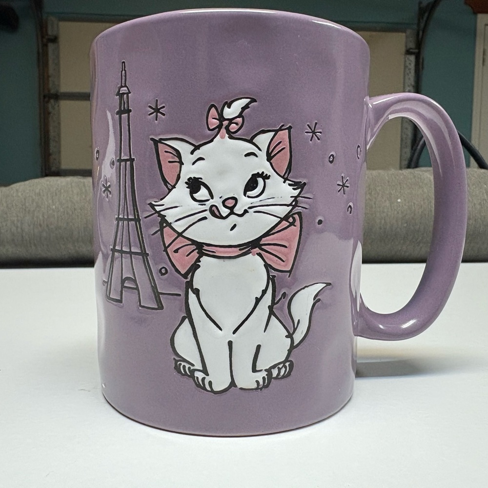 Marie Disney mug with Eiffel Tower Design